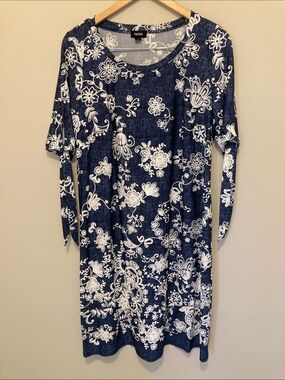 Tacera Navy Dress with White Floral Print Sz 1X